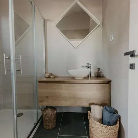 Lux Core With Amazing View And Heated Pool Trogir