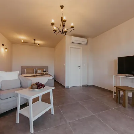 Lux Core With Amazing View And Heated Pool Trogir