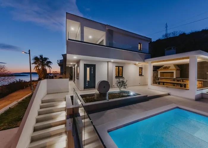 Villa Lux Core With Amazing View And Heated Pool *