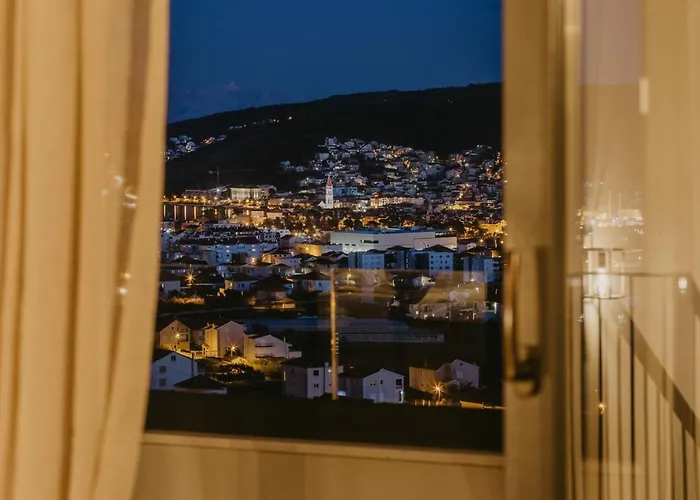 Lux Core With Amazing View And Heated Pool Villa