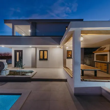 Lux Core With Amazing View And Heated Pool Villa *