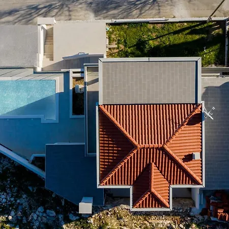 Lux Core With Amazing View And Heated Pool * Trogir