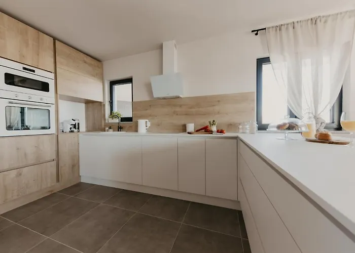 Willa Lux Core With Amazing View And Heated Pool Trogir