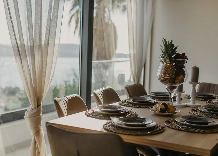 Lux Core With Amazing View And Heated Pool