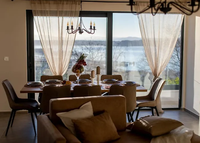 Lux Core With Amazing View And Heated Pool Villa