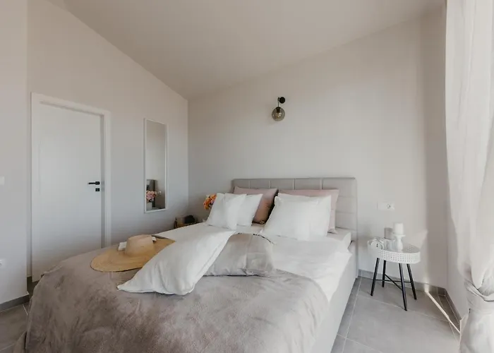 Lux Core With Amazing View And Heated Pool