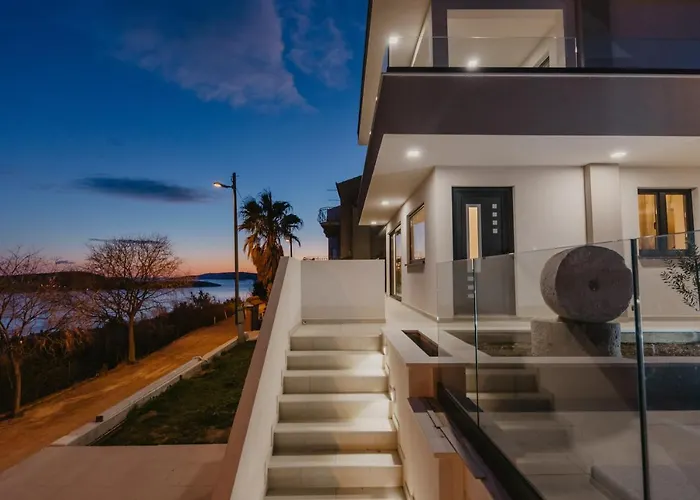 Lux Core With Amazing View And Heated Pool Villa *