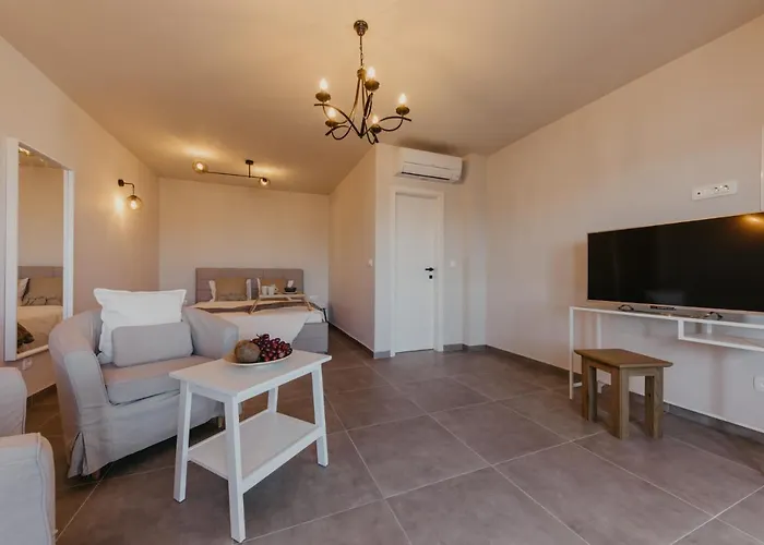 Lux Core With Amazing View And Heated Pool Trogir